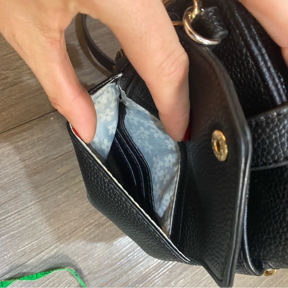 Black and Gold Crossbody Bag with Chain Detail - Picture 4 of 9